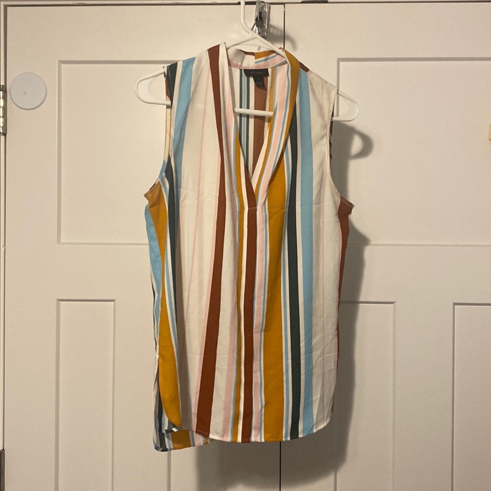 Halogen sleeveless top